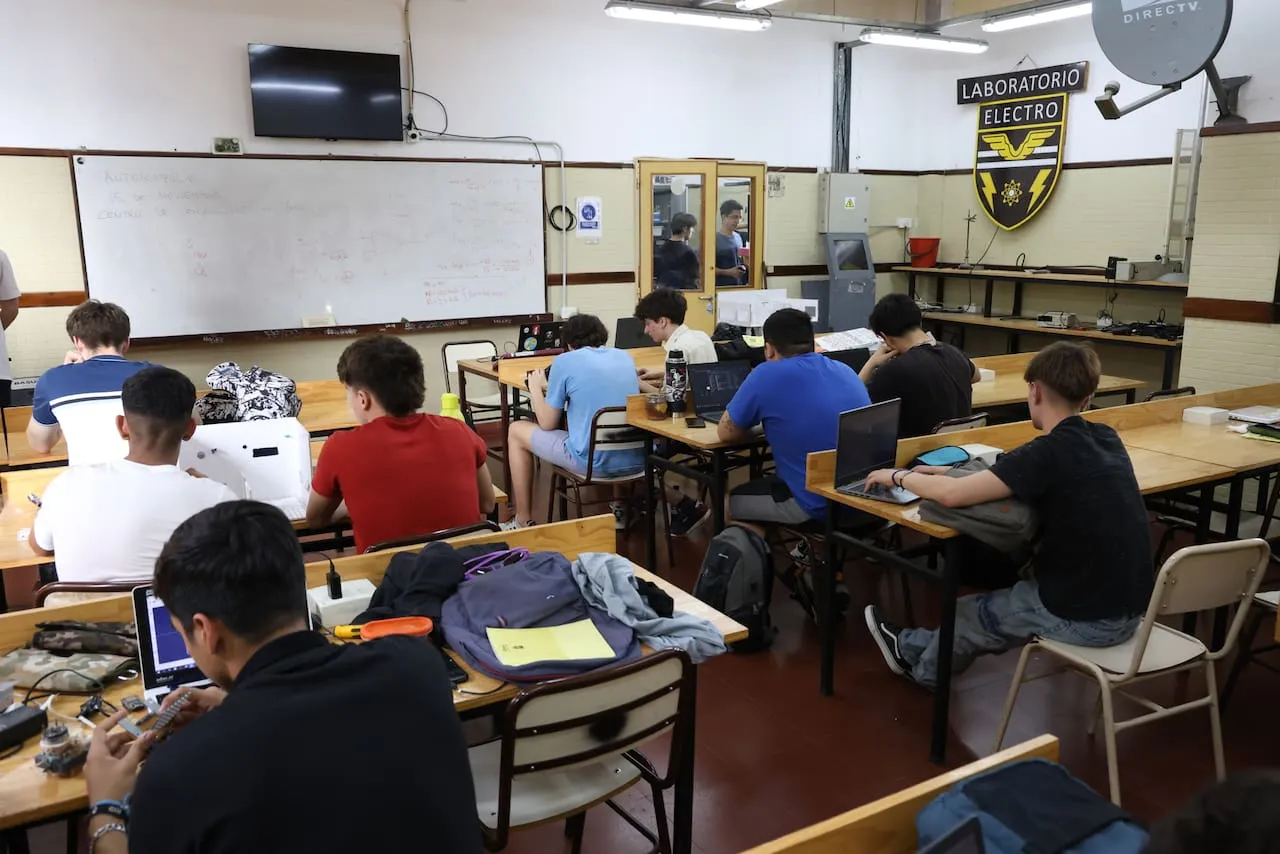 Zdjęcie Cuándo comienzan las clases en 2025: fechas que no puedes perderte