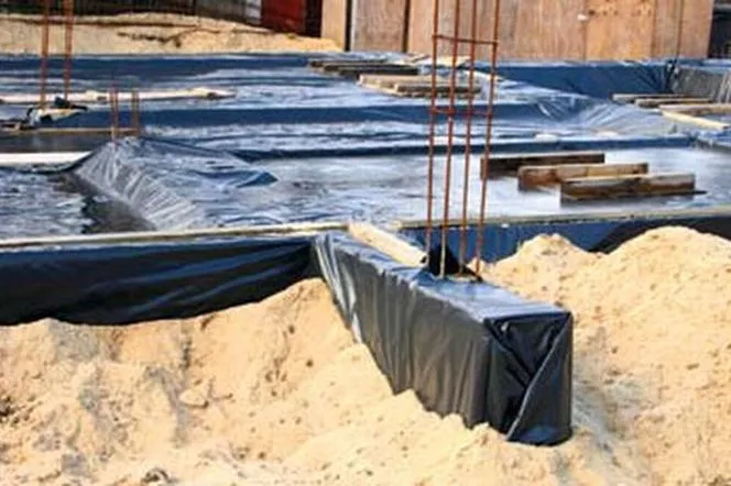 Zdjęcie Jak zabezpieczyć fundamenty na zimę? Kompletny poradnik