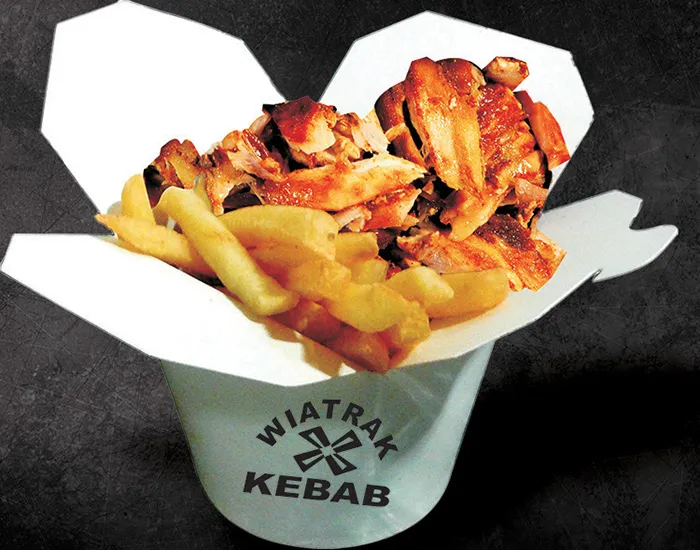 Zdjęcie Ile kalorii ma kebab box? Poznaj prawdziwą wartość kaloryczną posiłku