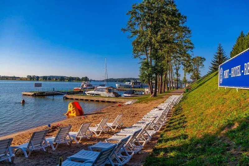 Zdjęcie Najlepsze hotele nad jeziorem z plażą - wypoczynek w Polsce