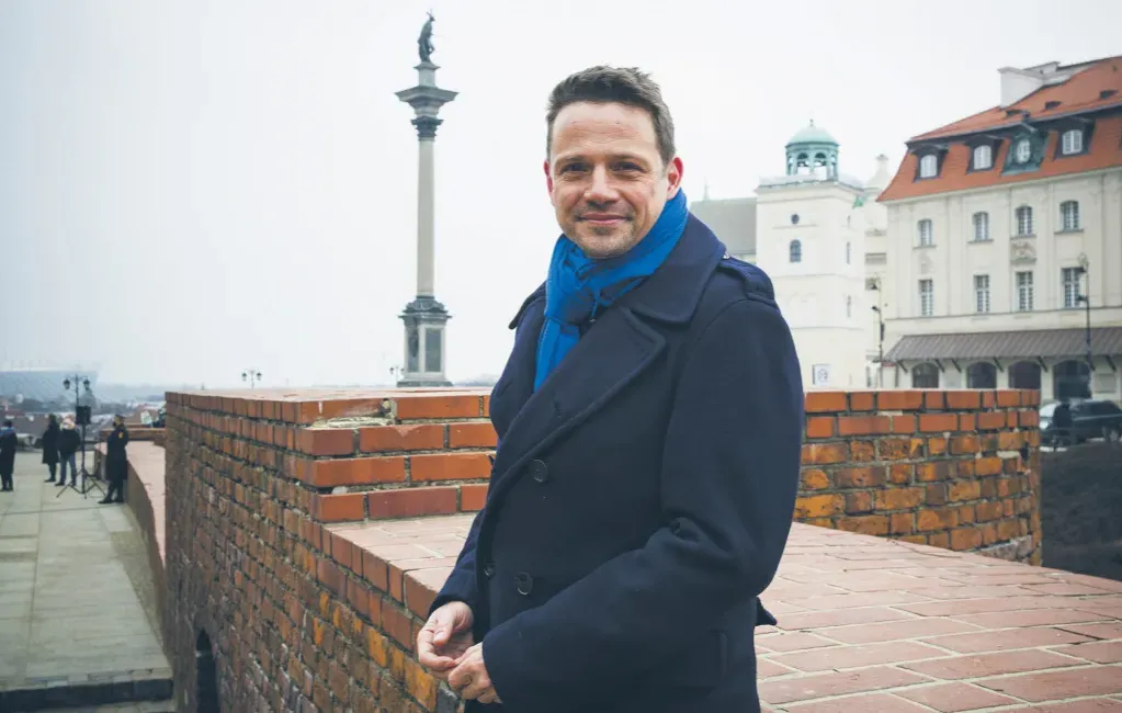 Zdjęcie Ile zarabia prezydent Warszawy Rafał Trzaskowski? Szokujące kwoty!