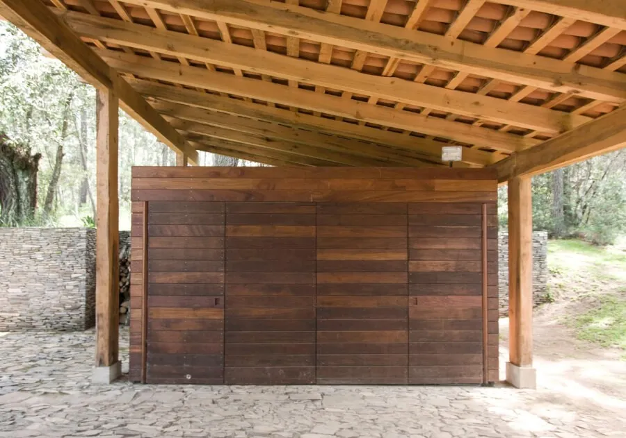 Zdjęcie Wiata bez pozwolenia: wymiary, limity i formalności krok po kroku