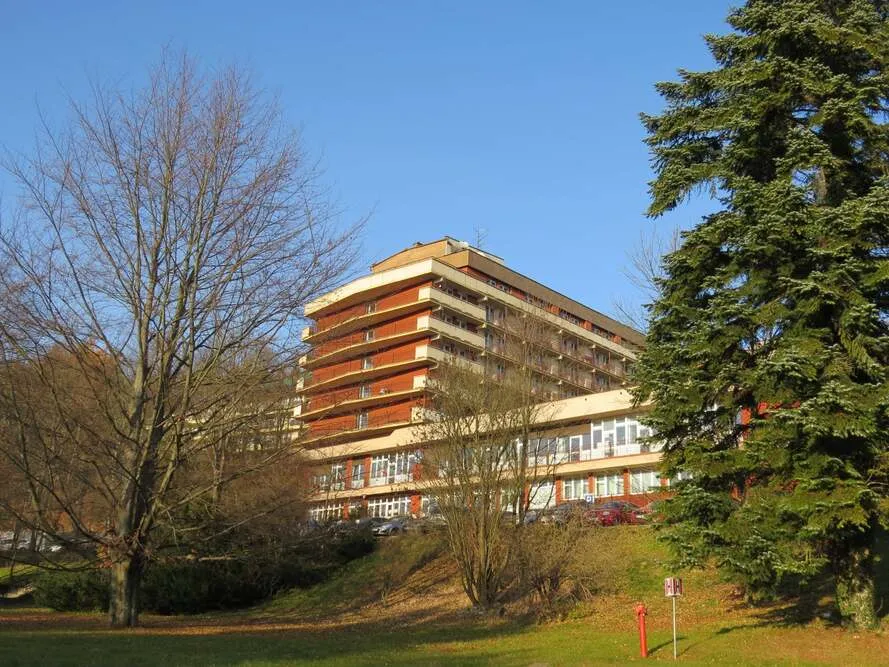 Zdjęcie Sanatoria NFZ w Krynicy-Zdroju: Jak uzyskać leczenie i wsparcie