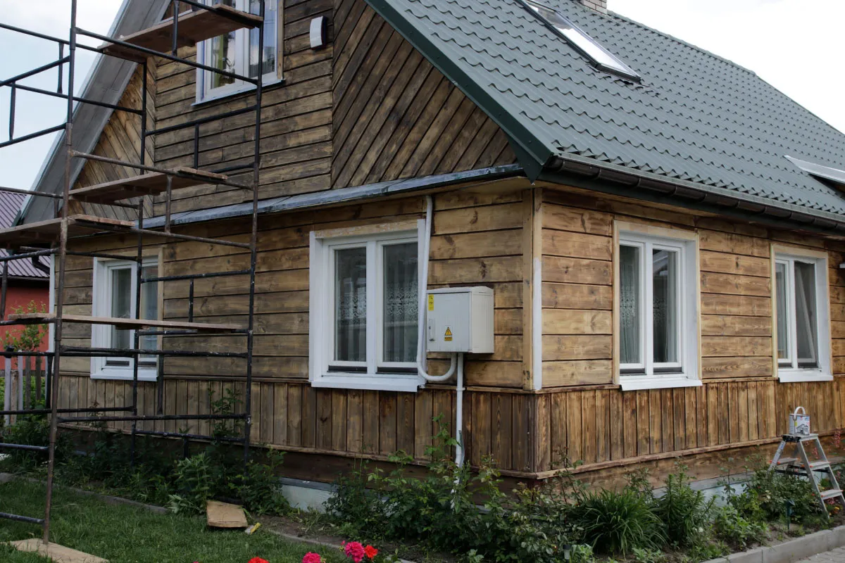 Zdjęcie Jak zrobić elewację na drewnianym domu: praktyczny poradnik krok po kroku