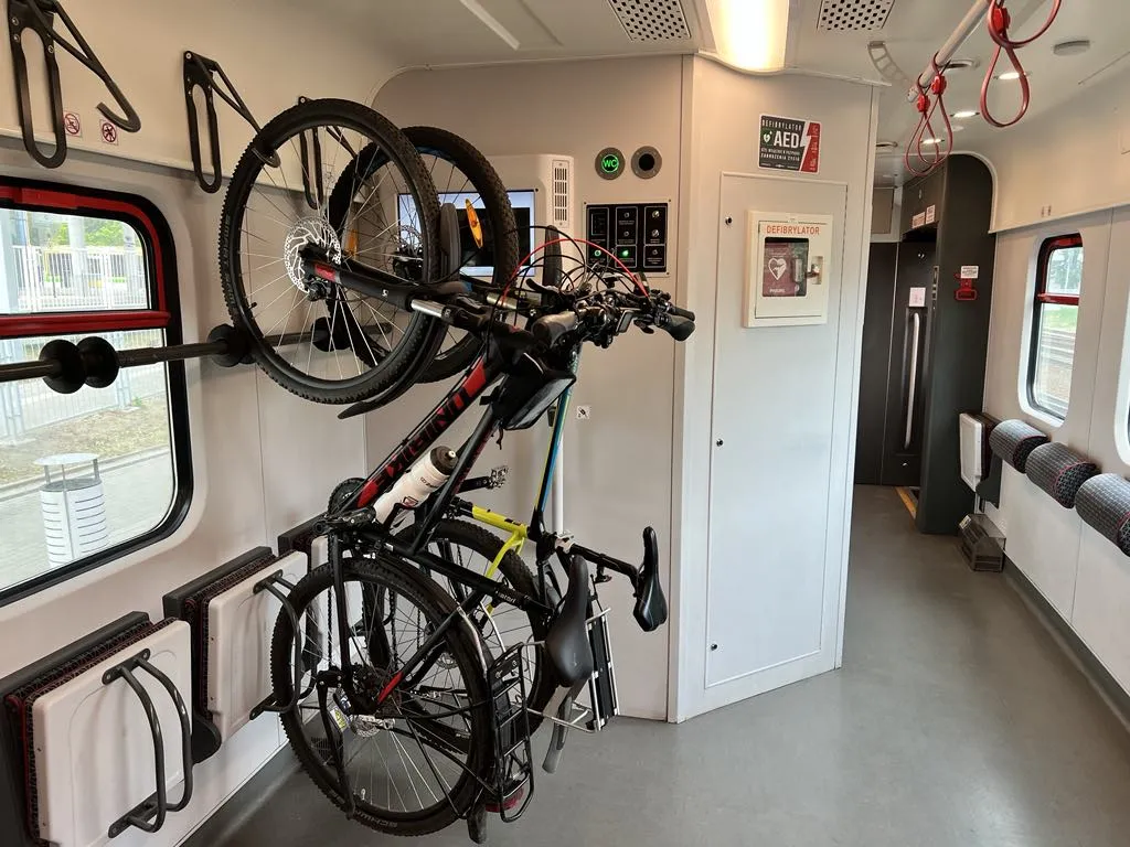 Zdjęcie Jak przewozić rower w pociągu bez problemów i dodatkowych kosztów