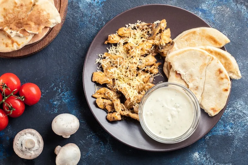 Zdjęcie Shoarma z kurczaka co to? Odkryj jej smak i prosty przepis