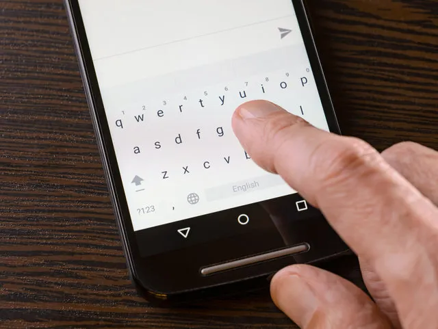 Zdjęcie Jak łatwo zmienić klawiaturę na polską w telefonie Android i iOS