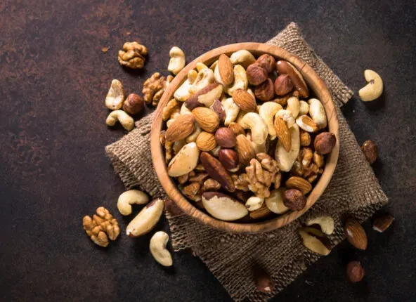 Zdjęcie Czy nerkowce uczulają? Objawy i ryzyko alergii na orzechy