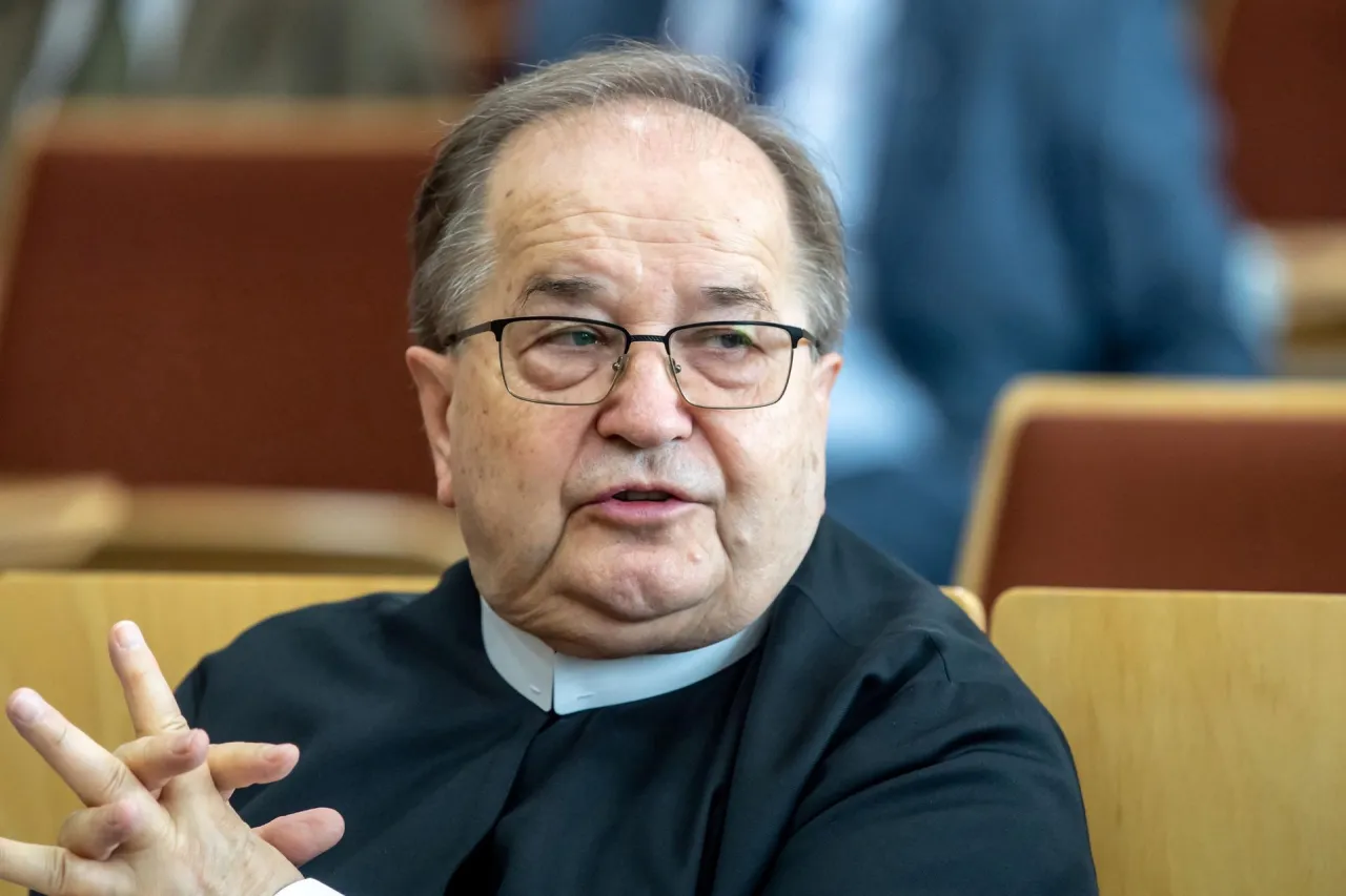 Zdjęcie Czy Rydzyk ma dzieci? Prawda o jego życiu rodzinnym i tajemnicach