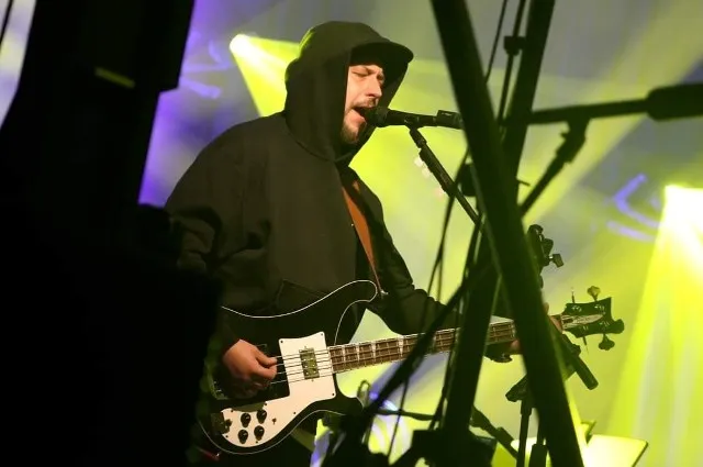 Zdjęcie Ile trwa koncert Korteza? Poznaj długość i atmosferę występu!