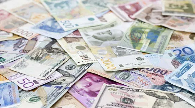 Zdjęcie Con qué moneda se paga en Londres y cómo evitar perder dinero