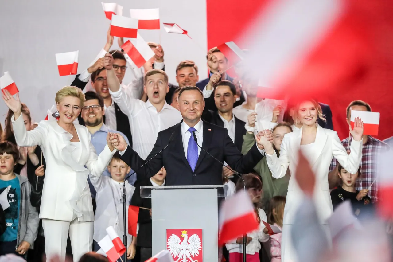 Zdjęcie Ile zarabia prezydent Polski? Poznaj szczegóły wynagrodzenia