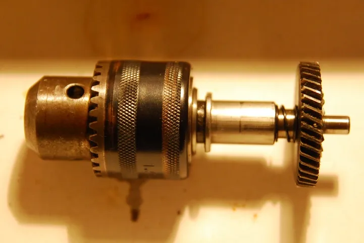 Zdjęcie Jak łatwo wymienić głowicę w wiertarce - 5 prostych kroków