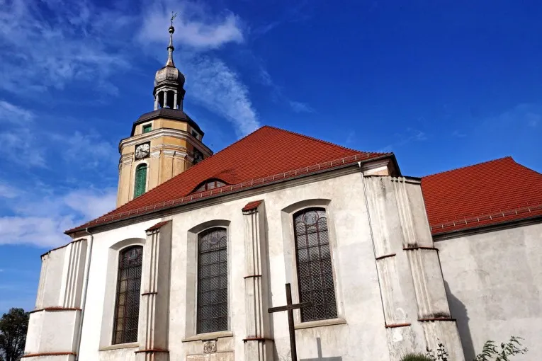 Zdjęcie Jezioro Leśniańskie - odkryj piękno i atrakcje w okolicy