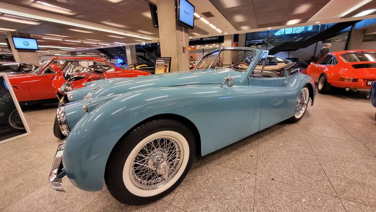 Zdjęcie Legendarne auta i kultowe modele - ikony motoryzacji