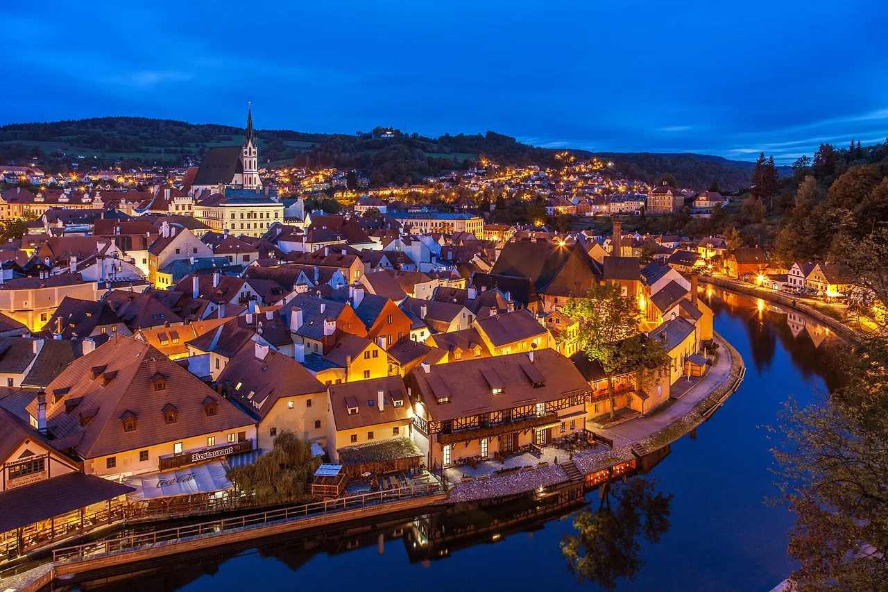Zdjęcie Czeski Krumlov atrakcje – odkryj ukryte skarby tego magicznego miasta