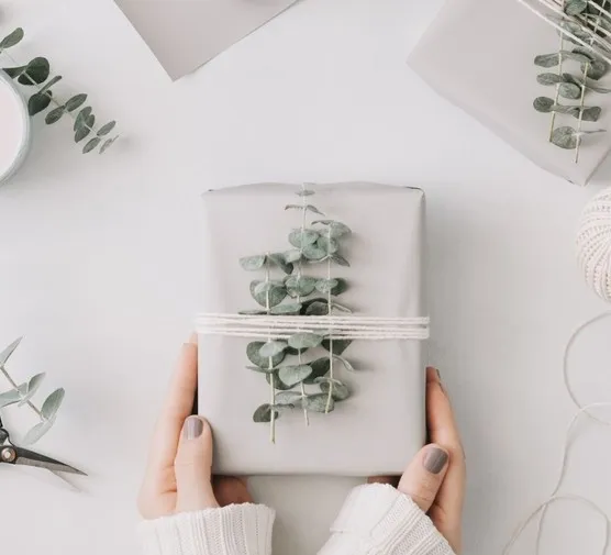 Zdjęcie Kreatywne sposoby jak zapakować zdrapki na prezent: 10 pomysłów z efektem wow