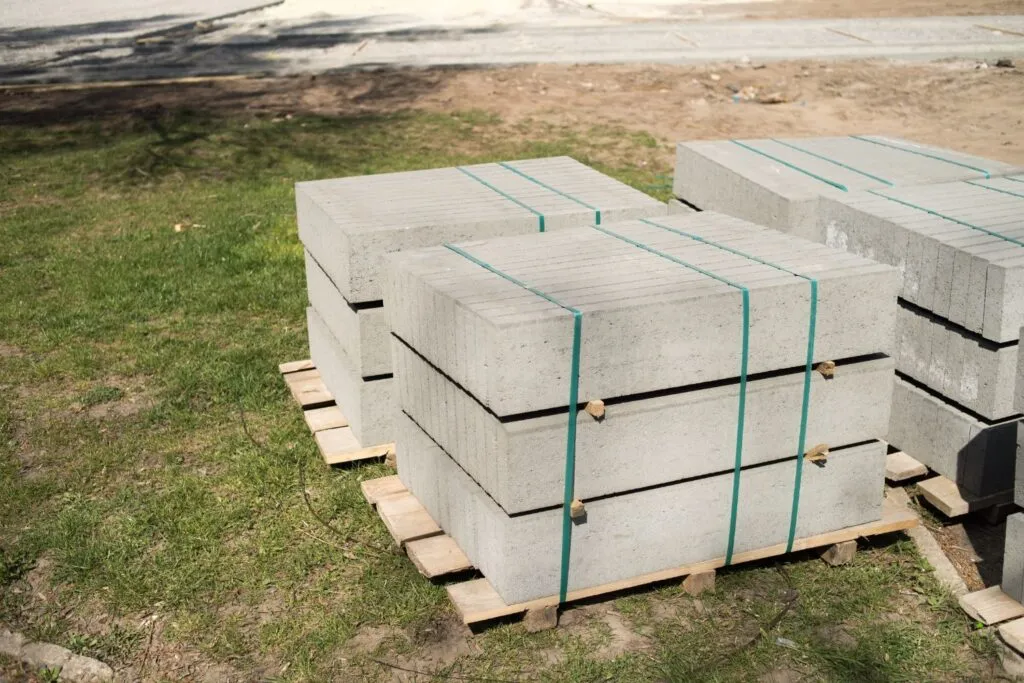 Zdjęcie  Budowa tarasu na bloczkach betonowych - poradnik krok po kroku