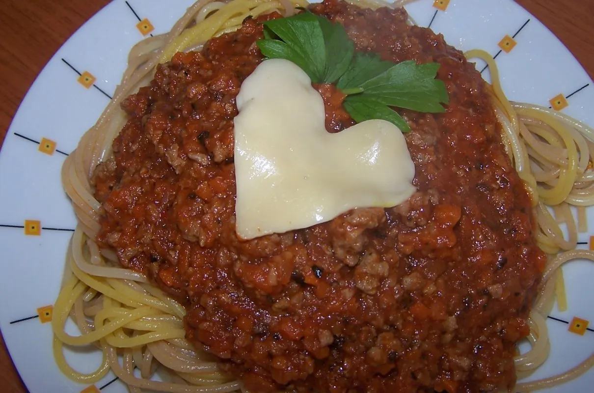 Zdjęcie Jak przygotować dietetyczne spaghetti bez wyrzeczeń: przepis i kalorie