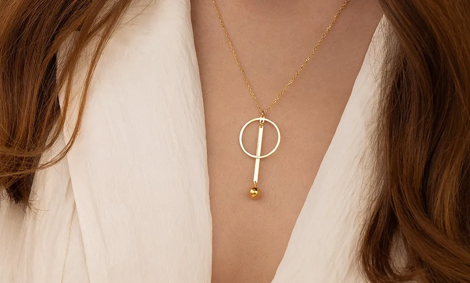 Zdjęcie Naszyjnik jak Vanrycke – elegancja i styl w minimalistycznym wydaniu