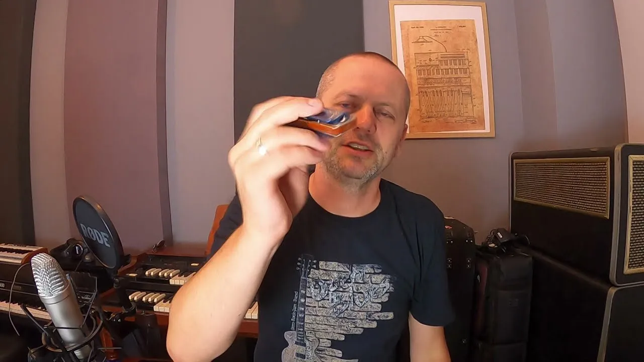 Zdjęcie Jak zagrać sąsiadów na harmonijce - proste kroki dla każdego