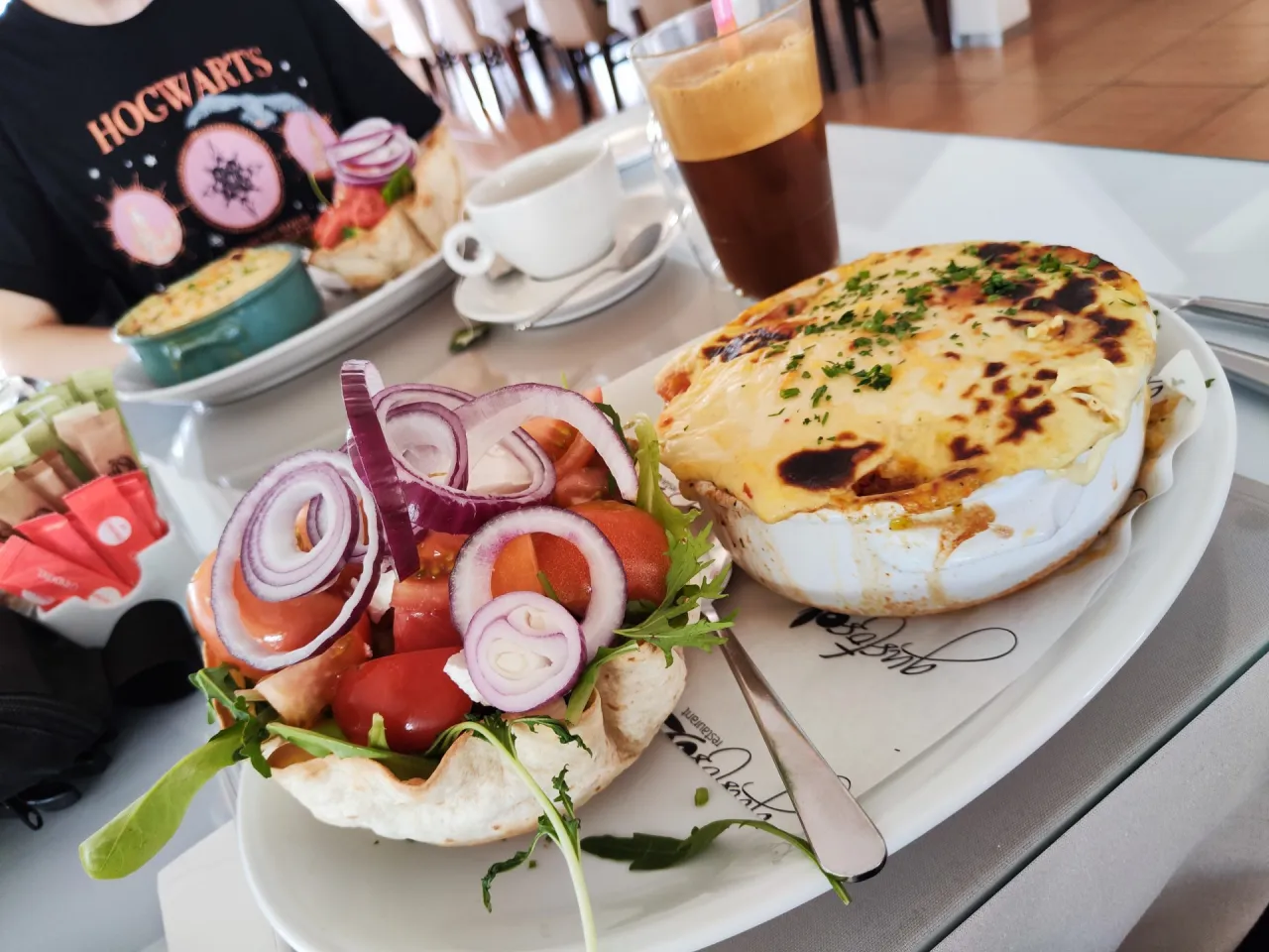 Zdjęcie Pafos gdzie zjeść: Odkryj najlepsze restauracje i smaki Cypru