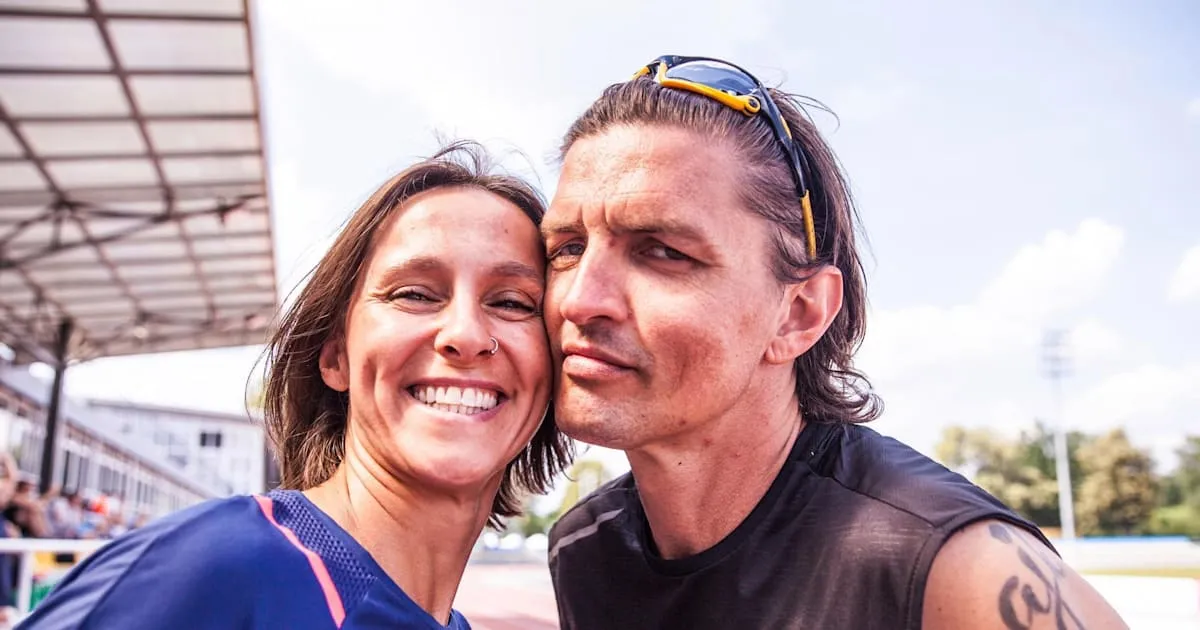 Zdjęcie Tomasz Smokowski żona: Kim jest Adrianna Smokowska i jak wspiera sport?