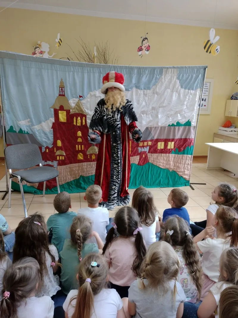 Zdjęcie Teatr Skrzat – edukacyjne spektakle dla dzieci w Polsce, które zachwycają