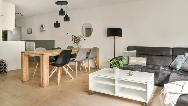 Zdjęcie Jak oświetlić salon z jadalnią, aby uniknąć nieprzyjemnego mroku