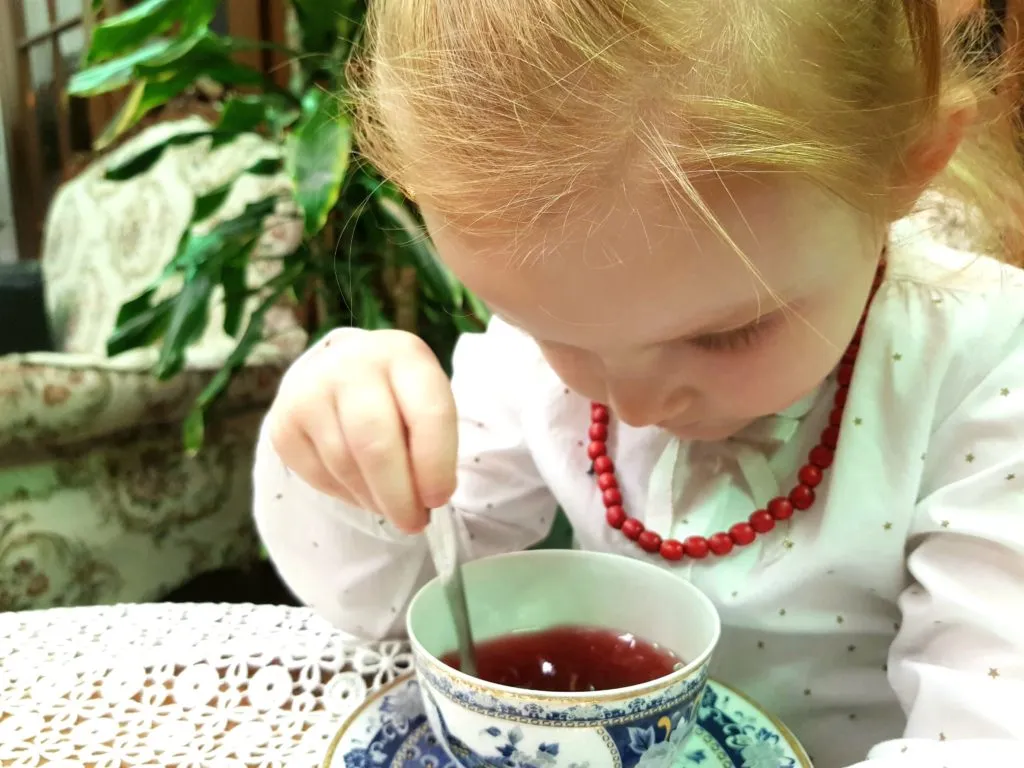 Zdjęcie Jaka herbata dla niemowlaka? Bezpieczne i zdrowe wybory dla maluszka