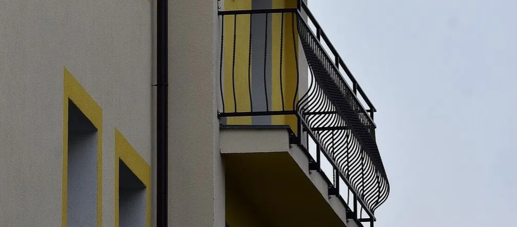 Zdjęcie Malowanie balkonu jaka farba – wybierz najlepszą farbę na balkon