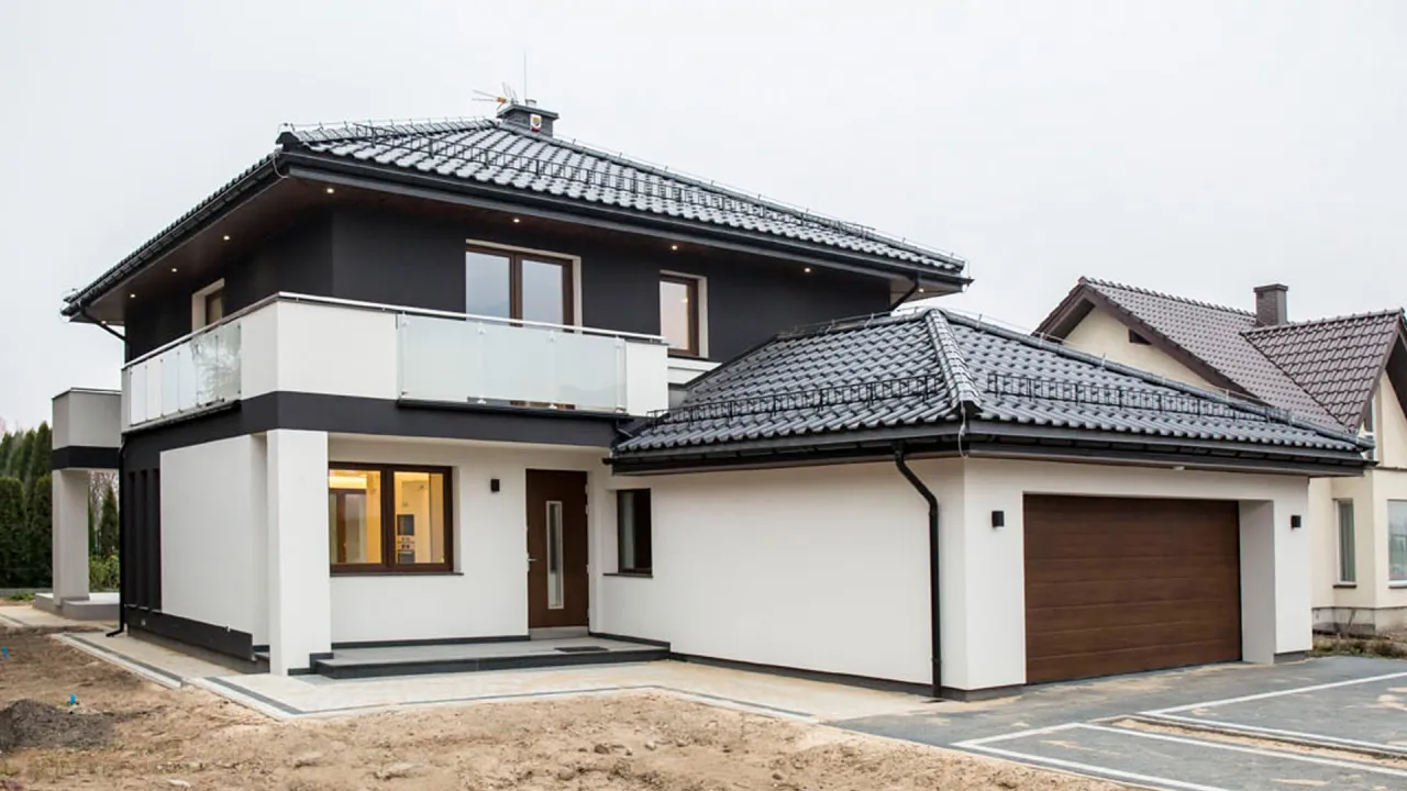 Zdjęcie Koszt budowy domu 100m²: Ile wydasz na realizację marzenia?