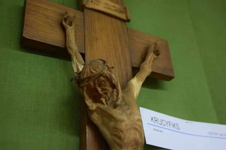 Zdjęcie Co oznacza krzyż? Oto 7 ukrytych symboli, które Cię zaskoczą!