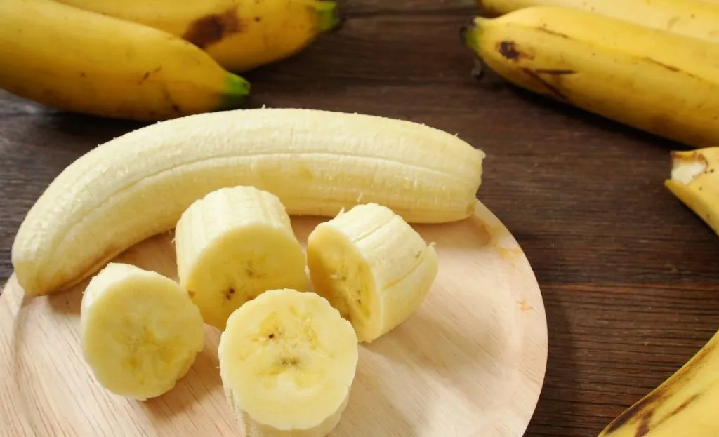 Zdjęcie Banan przed czy po treningu – co wybrać dla lepszej energii?