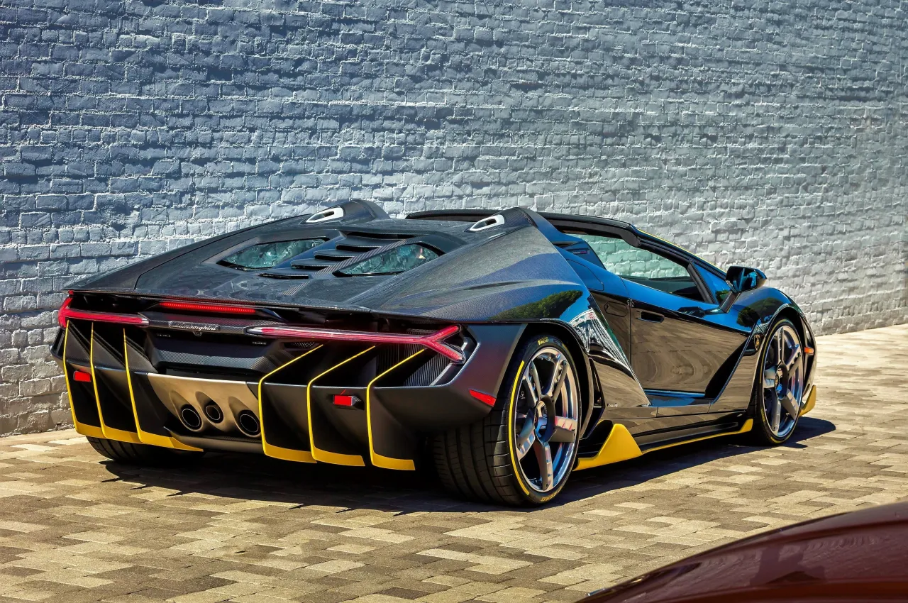 Zdjęcie Ile kosztuje Lamborghini Centenario? Ceny, które mogą zaskoczyć