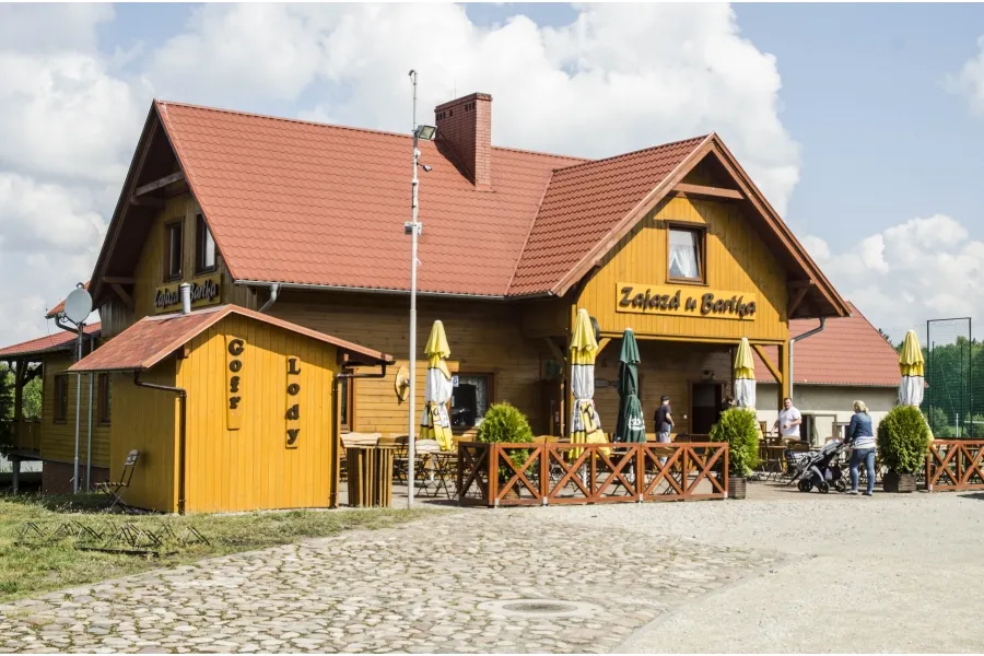 Zdjęcie Gdzie zjeść karpia milickiego? Przewodnik po najlepszych restauracjach