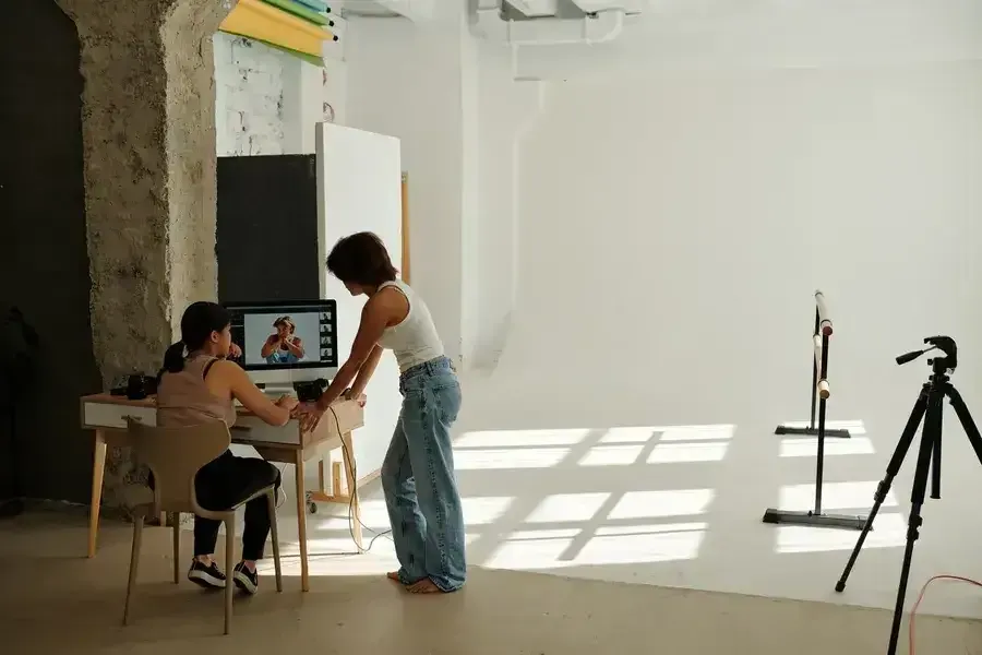 Zdjęcie Jakie tło fotograficzne wybrać, aby uniknąć słabych zdjęć?
