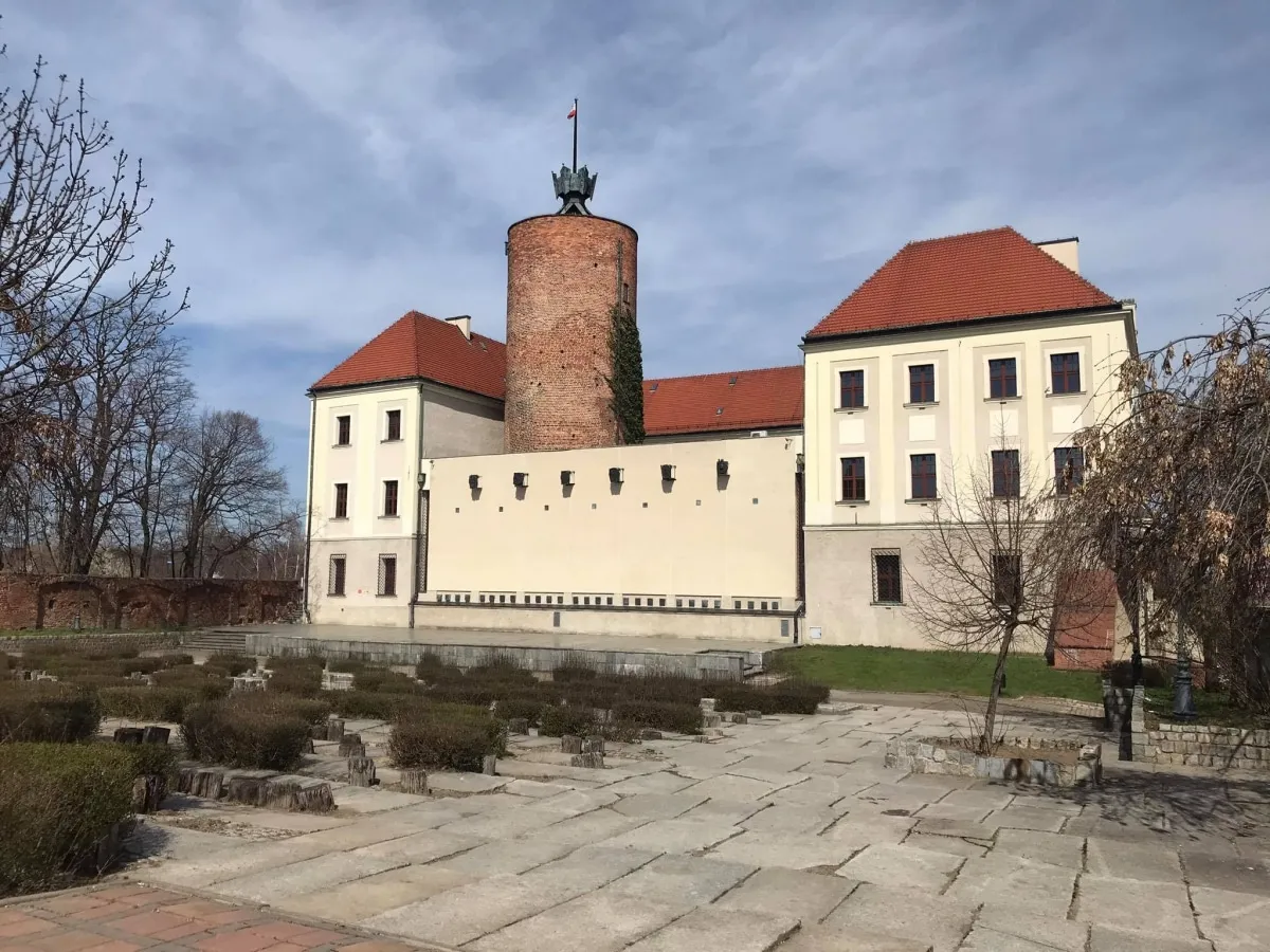 Zdjęcie Zamek w Głogowie: Odkryj historię i tajemnice tej niezwykłej budowli