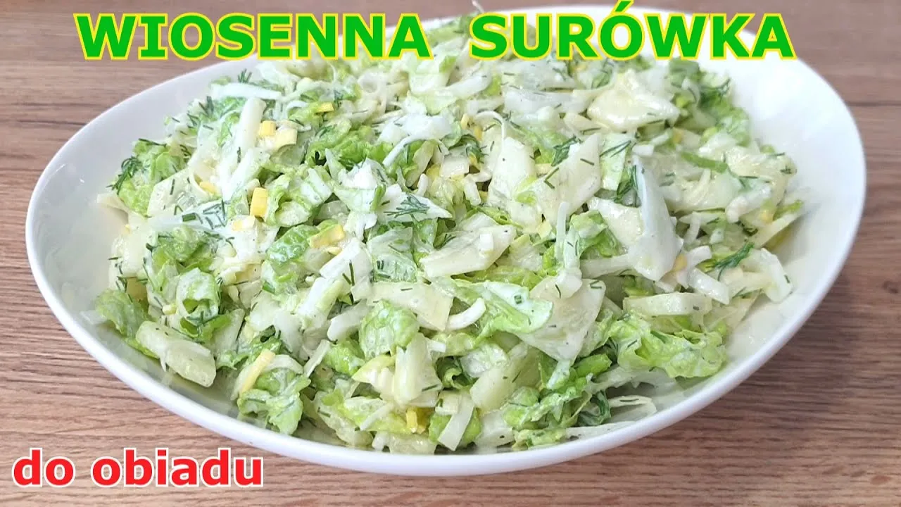 Zdjęcie Pyszna surówka do grilla z kapusty pekińskiej, która zaskoczy gości
