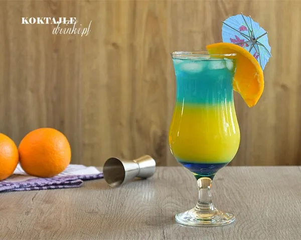 Zdjęcie Proste drinki z blue curacao i wódką – przepisy, proporcje i porady dla każdego