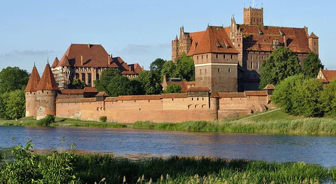 Zdjęcie Zamek w Malborku opis: fascynująca historia i architektura twierdzy