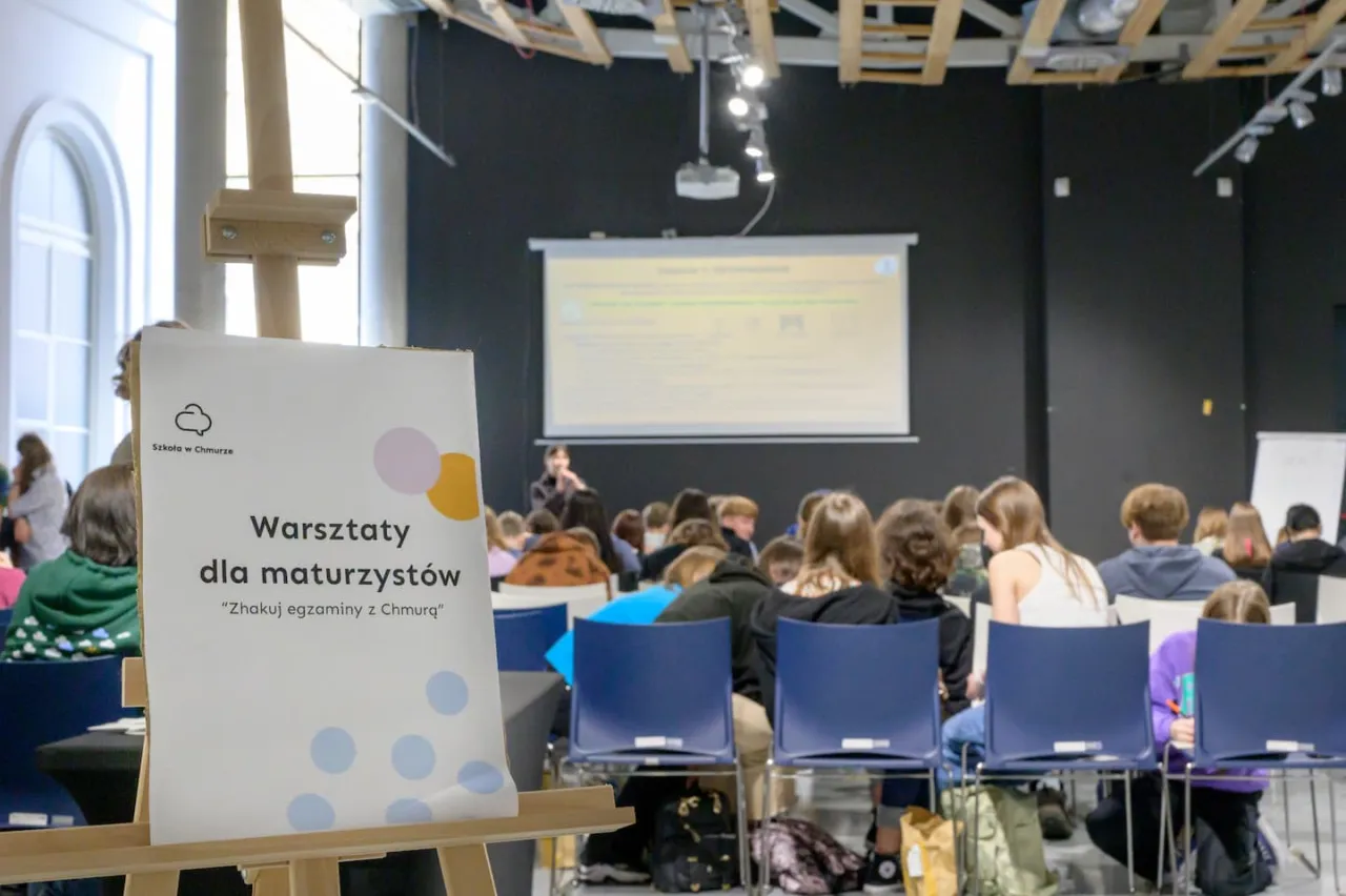 Zdjęcie Od kiedy istnieje szkoła w chmurze? Historia innowacyjnej edukacji