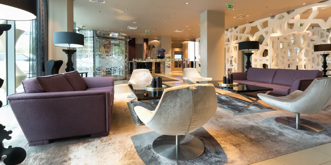 Zdjęcie Czym się różni aparthotel od hotelu? Kluczowe różnice i wybór