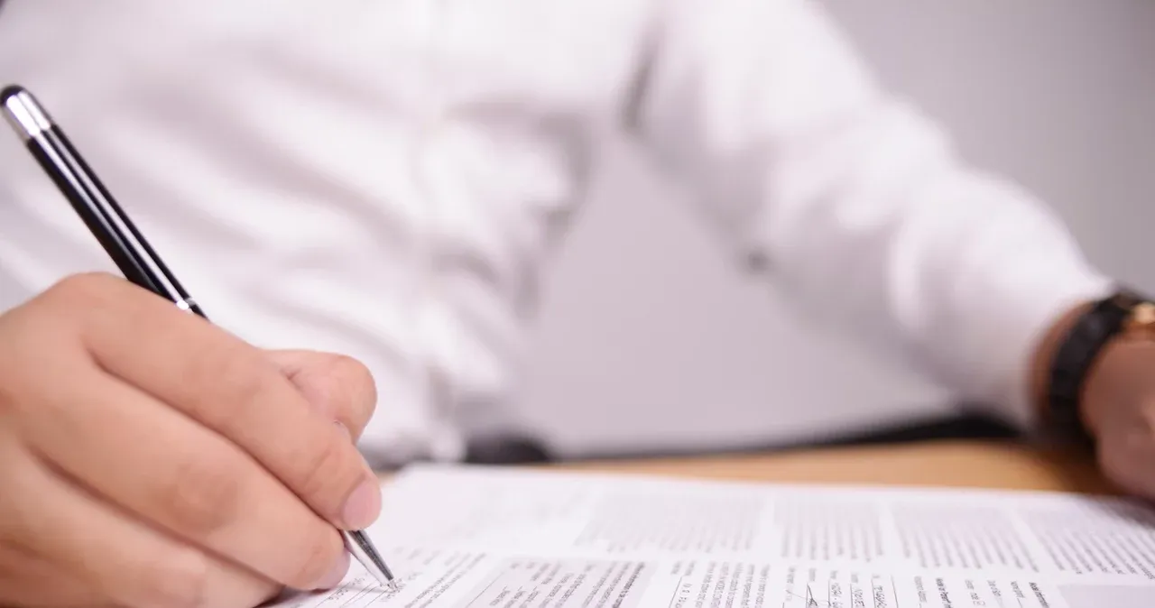 Zdjęcie Czy pracodawca widzi powód L4? Oto, co naprawdę może zobaczyć