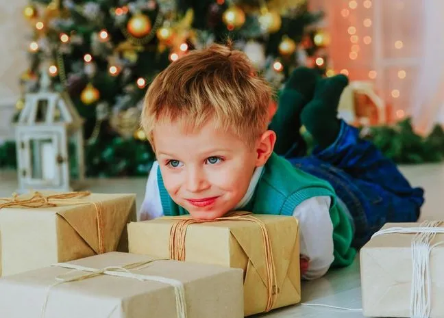 Zdjęcie Co kupić 3 letniemu chłopcu pod choinkę, by go zachwycić?