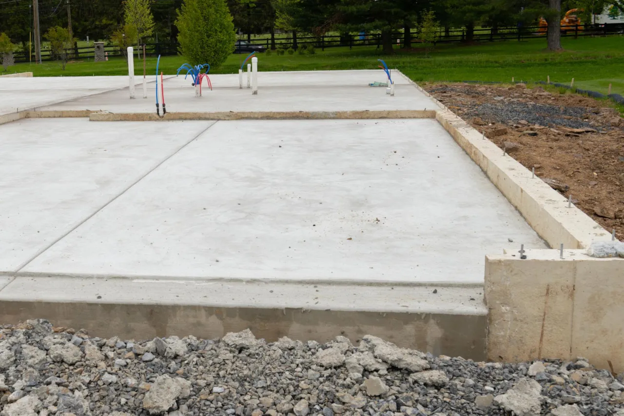 Zdjęcie Jak zrobić fundament pod dom - uniknij najczęstszych błędów budowlanych