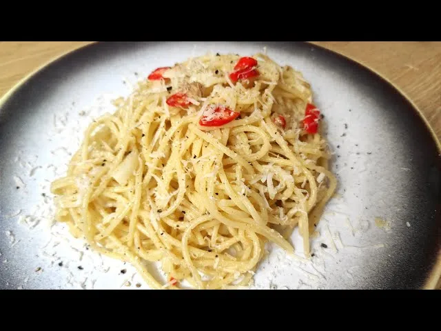 Zdjęcie Przepis na idealne spaghetti z sosem Alfredo - łatwe i pyszne danie