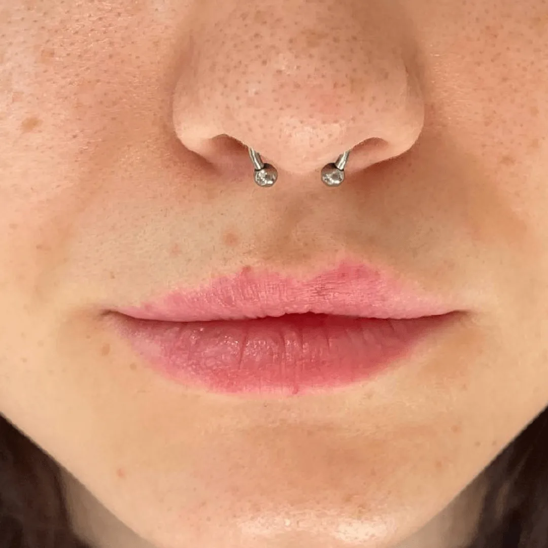 Zdjęcie Septum jaki kolczyk na początek – wybierz najlepszy materiał i rozmiar