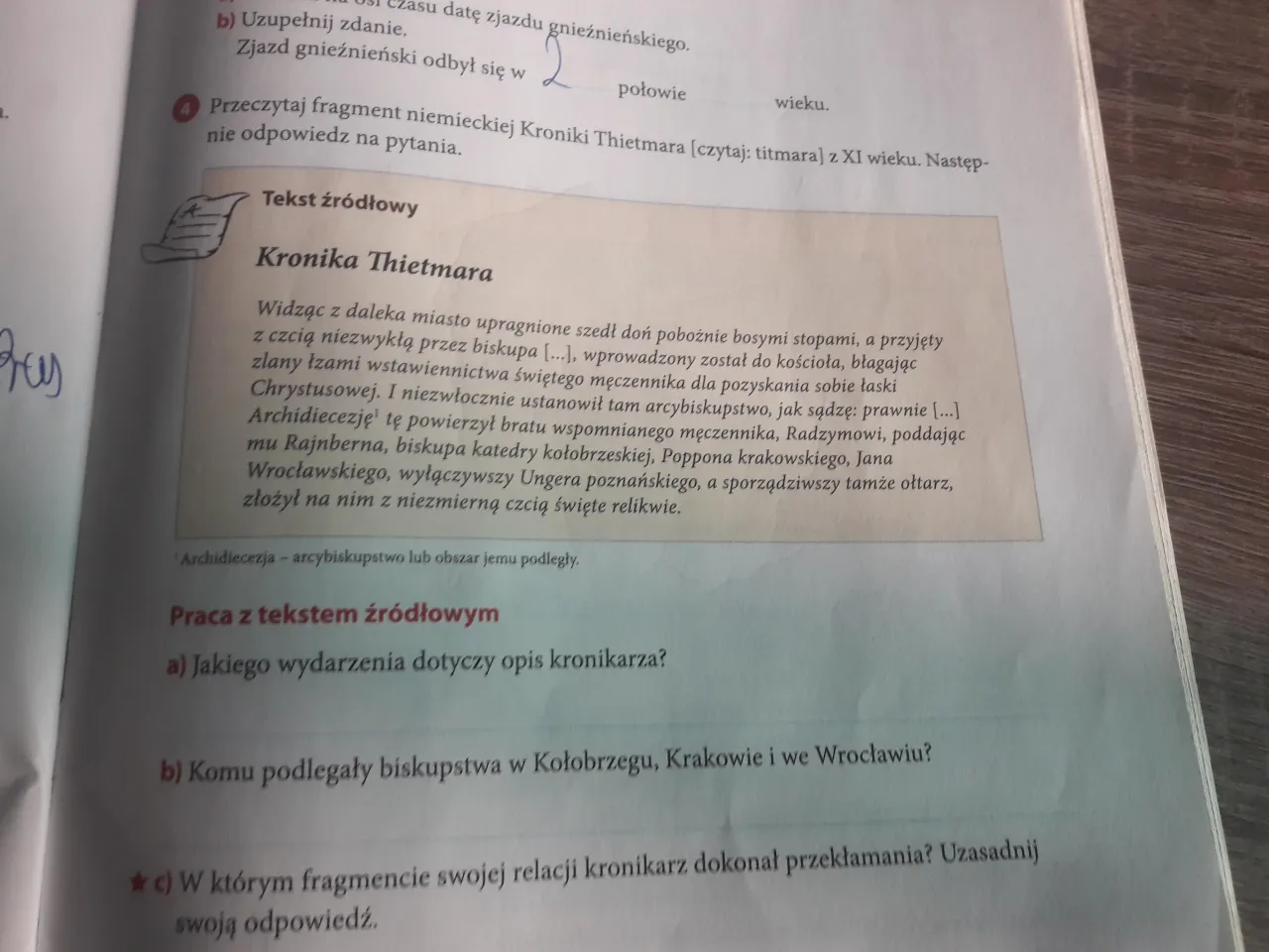 Zdjęcie Komu podlegały biskupstwa w Kołobrzegu, Krakowie i Wrocławiu?