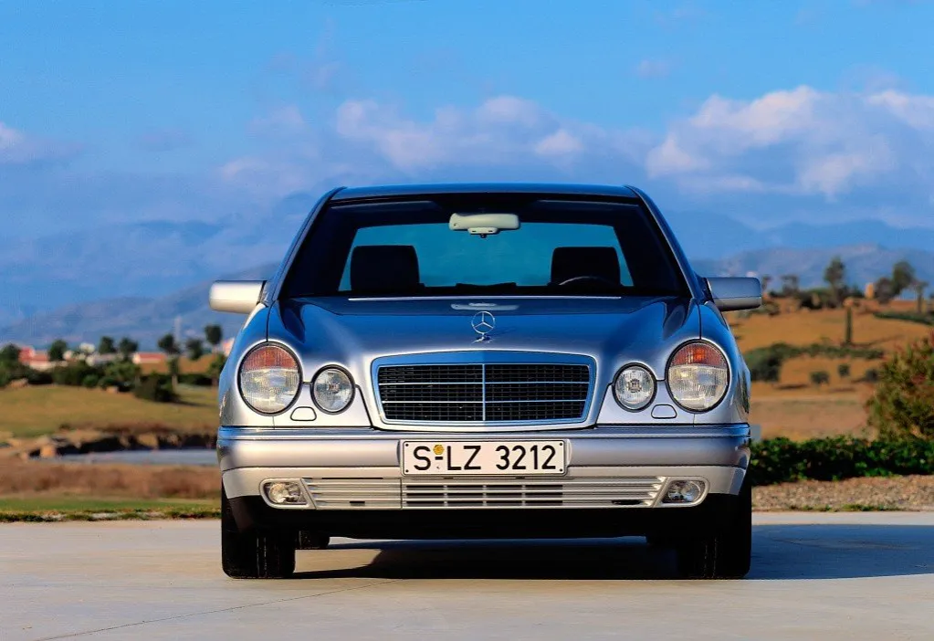 Zdjęcie Mercedes E klasa W210 - najważniejsze informacje, wady i zalety